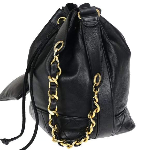 CHANEL CC LEATHER DRAWSTRING BAG - Picture 8 of 15